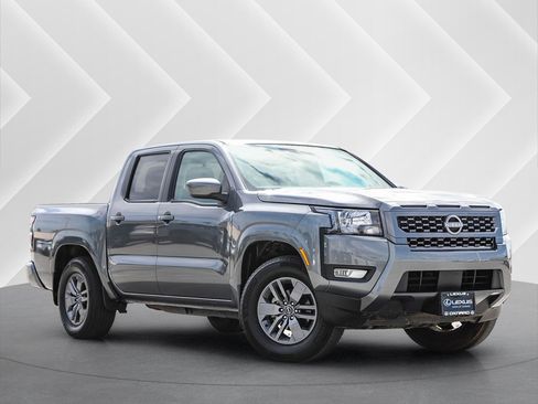 Used 2025 Nissan Frontier SV w/ SV Convenience Package RWD image 1