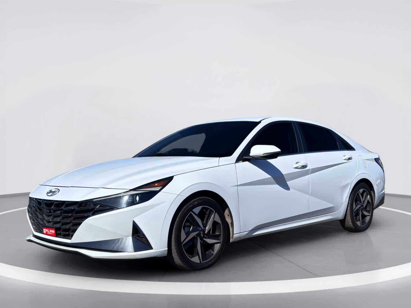 Used 2022 Hyundai Elantra Limited FWD image 2