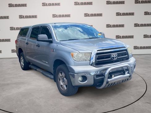 Used 2010 Toyota Tundra 4x4 CrewMax image 2