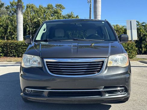 Used 2011 Chrysler Town & Country Touring w/ Security Group image 2