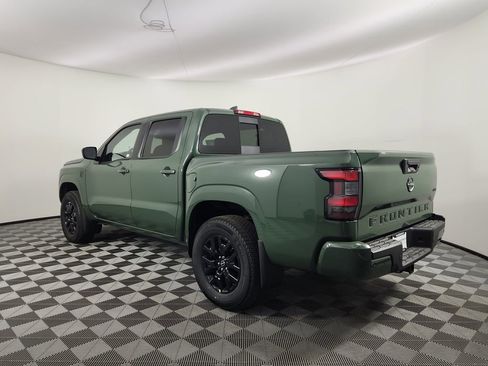 New 2026 Nissan Frontier SV w/ SV Convenience Package AWD/4WD image 3