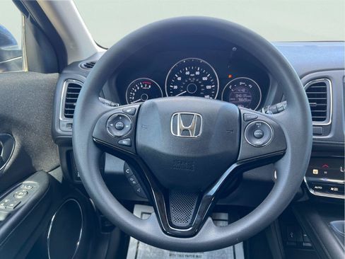 Used 2018 Honda HR-V EX image 27