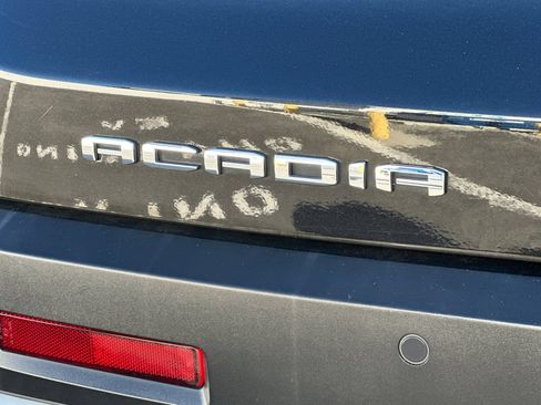 Used 2022 GMC Acadia SLT FWD image 39