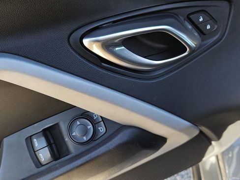 Used 2021 Chevrolet Camaro LT image 22