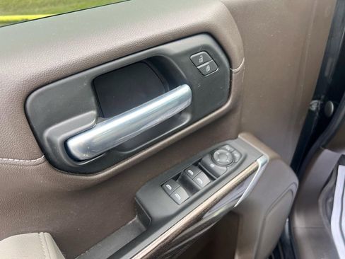 Used 2021 Chevrolet Silverado 1500 LT Trail Boss image 24