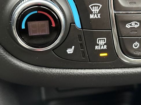 Certified 2023 Chevrolet Equinox LT image 18