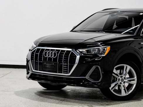 Used 2020 Audi Q3 2.0T Premium w/ Convenience Package AWD/4WD image 12