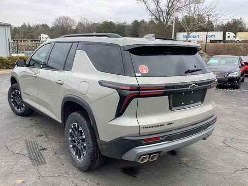 New 2026 Chevrolet Traverse Z71 w/ Driver Confidence Package image 2