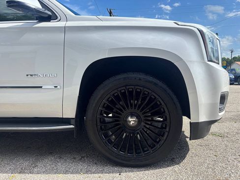 Used 2016 GMC Yukon Denali w/ Open Road Package AWD/4WD image 5