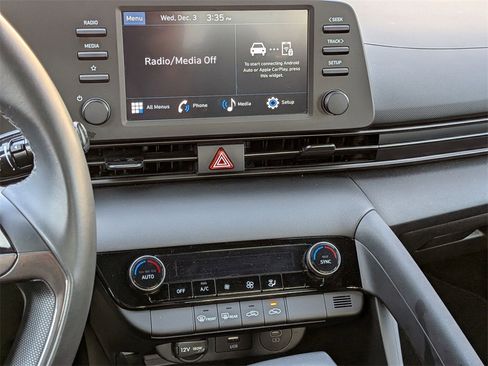 Certified 2025 Hyundai Elantra Sport w/ Cargo Package image 15