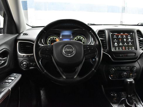 Used 2020 Jeep Cherokee Trailhawk w/ Comfort & Convenience Group image 7