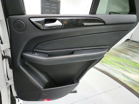 Used 2017 Mercedes-Benz GLE 350 image 30