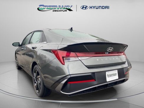 New 2026 Hyundai Elantra SEL Sport FWD image 8