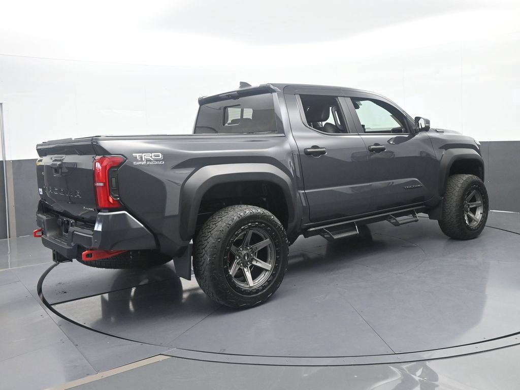 Used 2025 Toyota Tacoma TRD Off-Road w/ TRD Off Road Premium Package AWD/4WD image 6