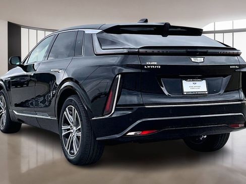 New 2026 Cadillac Lyriq Premium Luxury image 3
