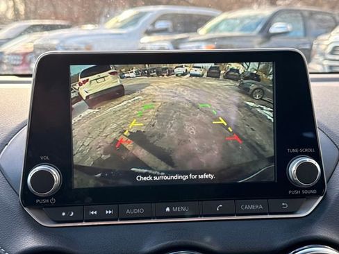 Used 2024 Nissan Sentra SV image 34