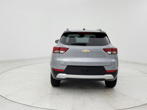 Used 2025 Chevrolet TrailBlazer LT AWD/4WD image 4