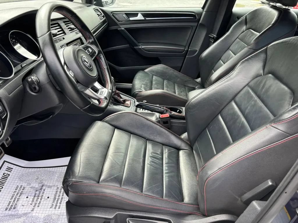 Used 2015 Volkswagen GTI SE w/ Lighting Package (SEL) FWD image 11