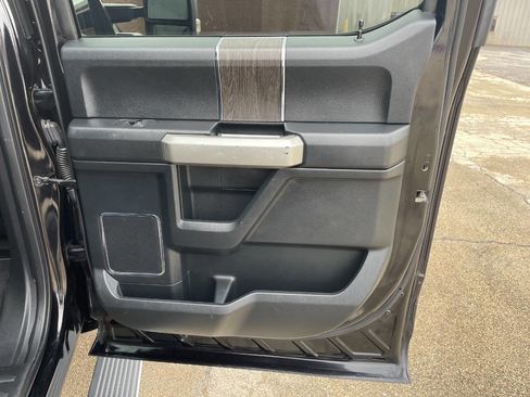 Used 2021 Ford F250 Lariat w/ Lariat Ultimate Package image 25