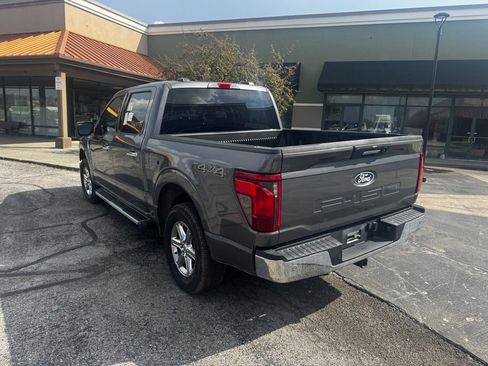 Used 2025 Kia Carnival image 8