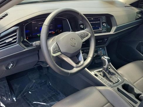 Used 2022 Volkswagen Jetta SE FWD image 8