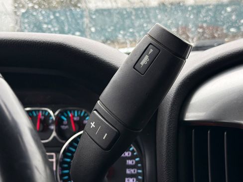 Used 2015 Chevrolet Silverado 2500 LT w/ LT Convenience Package image 20