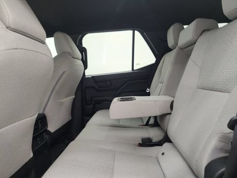 Used 2025 Toyota 4Runner SR5 RWD image 36
