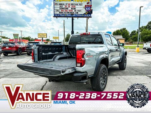 Used 2025 Chevrolet Colorado Trail Boss image 18