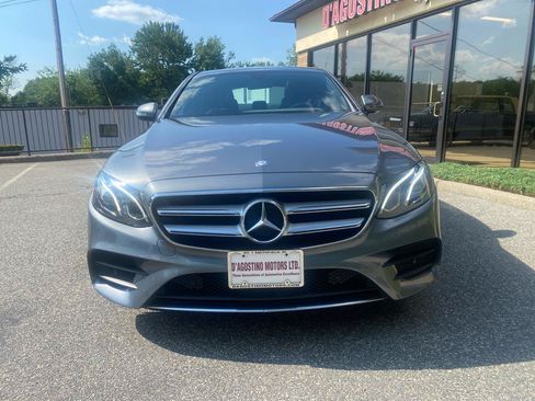 Used 2017 Mercedes-Benz E 300 4MATIC image 5