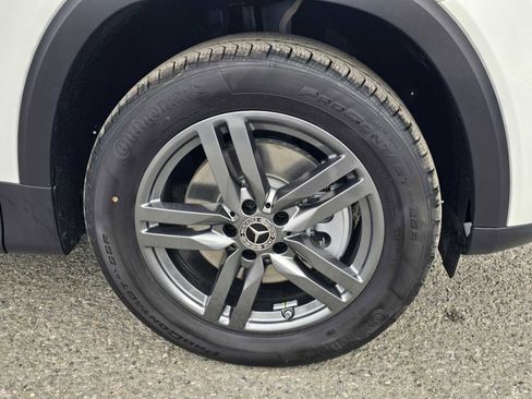 New 2026 Mercedes-Benz GLB 250 4MATIC image 9