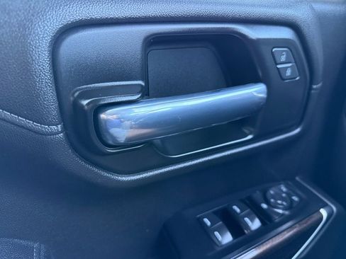 Used 2021 Chevrolet Silverado 1500 LT Trail Boss w/ Convenience Package II AWD/4WD image 27