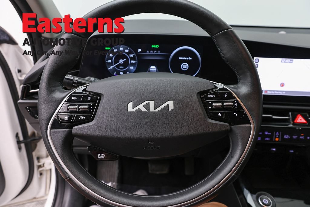 Used 2023 Kia Niro Wind w/ Wind Preserve Package FWD image 11
