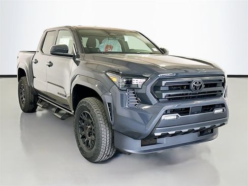 Used 2026 Toyota Tacoma TRD Sport image 3
