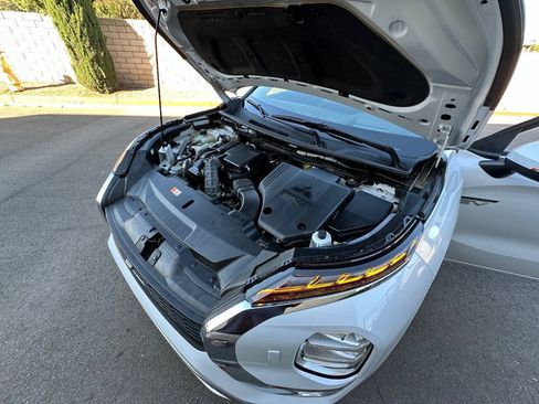 Used 2023 Mitsubishi Outlander SEL AWD/4WD image 5