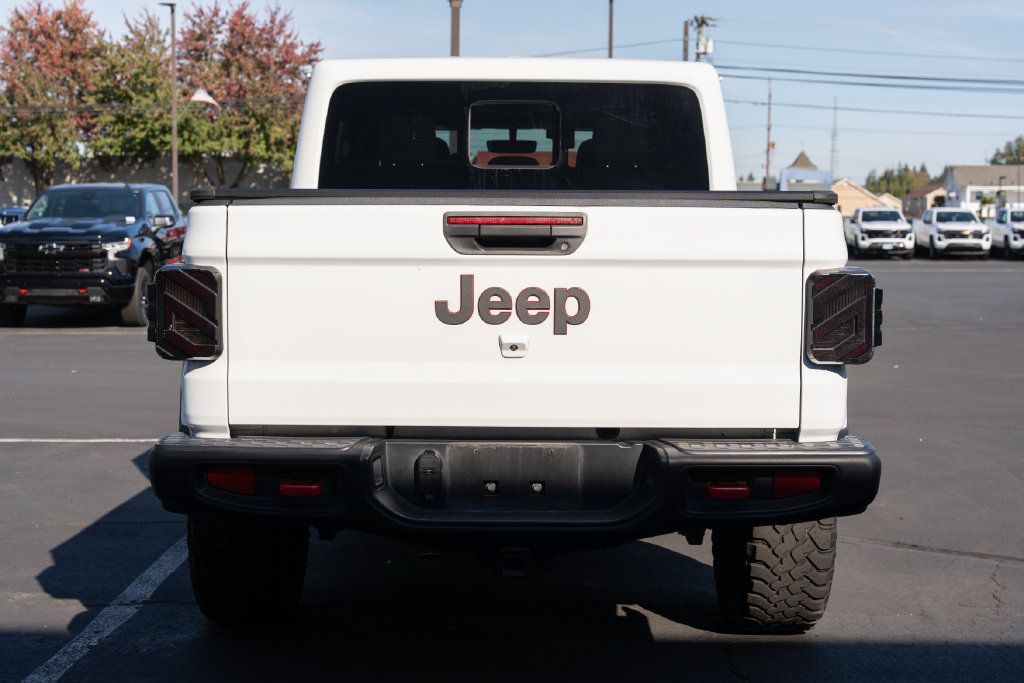 Used 2023 Jeep Gladiator Rubicon w/ Trailer Tow Package AWD/4WD image 5