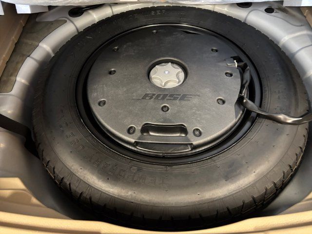 Used 2019 Nissan Rogue SV w/ Sun & Sound Touring Package AWD/4WD image 27
