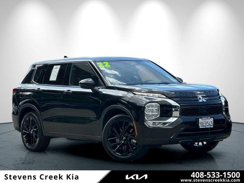 Used 2022 Mitsubishi Outlander SE AWD/4WD image 1