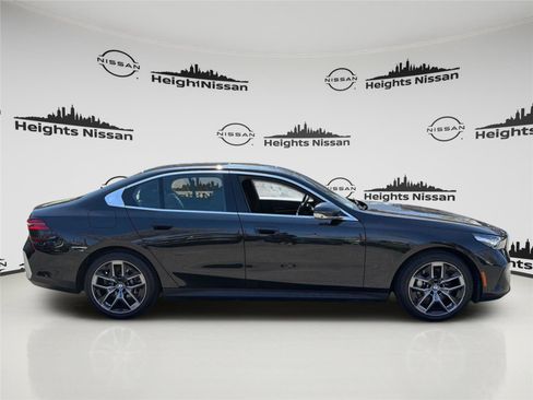 Used 2026 BMW 530i xDrive AWD/4WD image 6