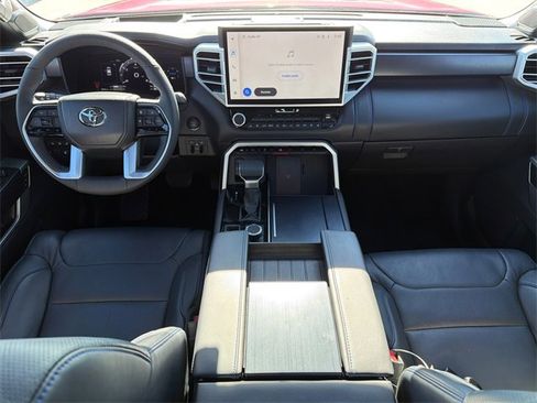 Used 2025 Toyota Sequoia Platinum image 12