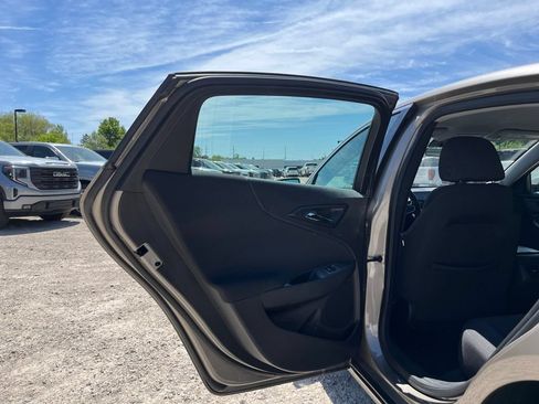 Used 2022 Chevrolet Malibu LT FWD image 28