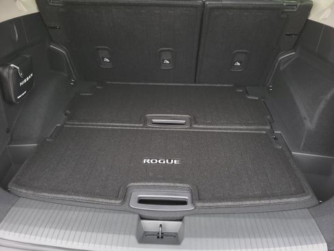 New 2026 Nissan Rogue Platinum AWD/4WD image 15
