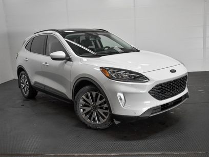 Used 2022 Ford Escape Titanium w/ Class II Trailer Tow Package