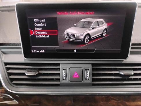 Used 2020 Audi Q5 2.0T Premium Plus w/ Premium Plus Package AWD/4WD image 49