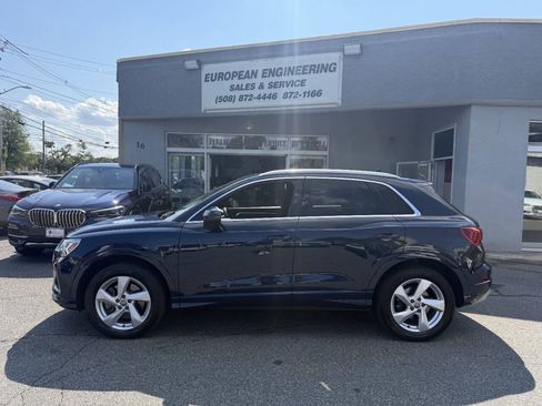 Used 2019 Audi Q3 2.0T Premium Plus w/ Premium Plus Package AWD/4WD image 4