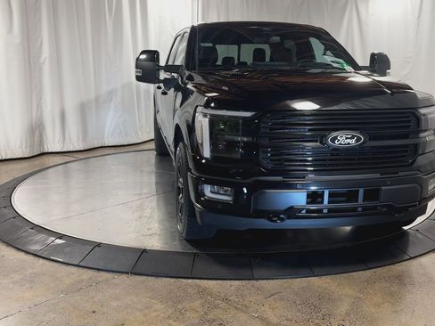 Used 2024 Ford F150 Platinum w/ FX4 Off-Road Package image 3