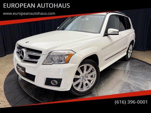 Used 2010 Mercedes-Benz GLK 350 4MATIC image 2