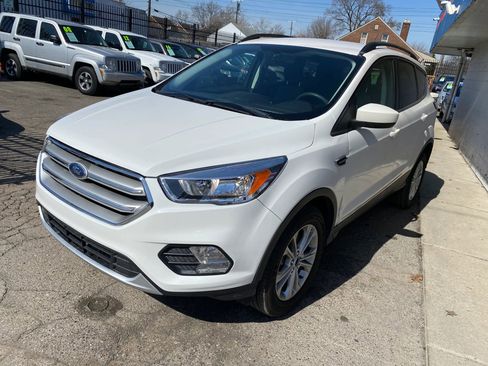 Used 2018 Ford Escape SE w/ SE SYNC Package image 6