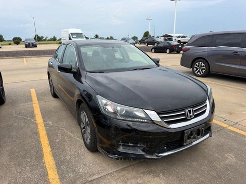 Used 2014 Honda Accord LX image 2