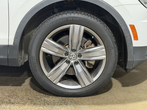 Used 2021 Volkswagen Tiguan SEL AWD/4WD image 21