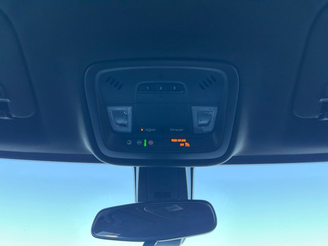 Used 2022 Chevrolet Traverse LT AWD/4WD image 14